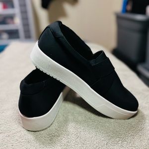 Call It Spring Platform Slip-on Sneakers (Black)